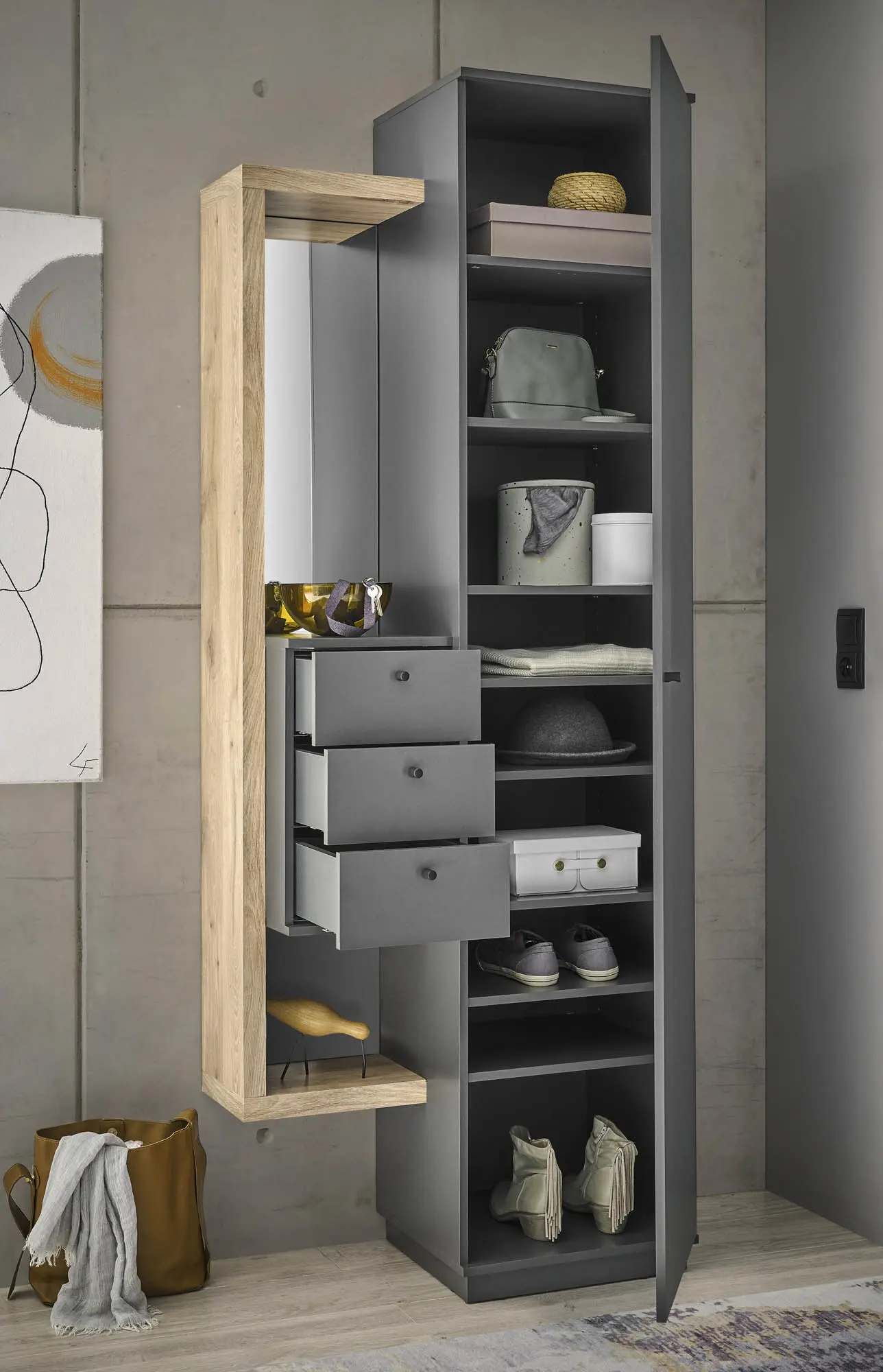 Garderobe - Frame 1